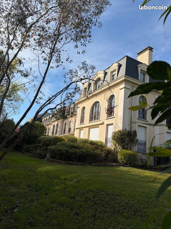 Appartement 2 pièces 52 m² · à Poissy · 52 m² · 246 950 €