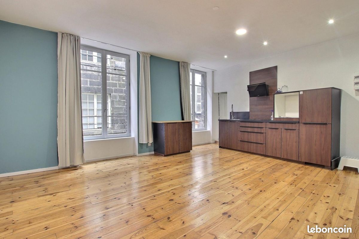 Appartement 1 pièce 44 m² · à Clermont-Ferrand · 44 m² · 590 €