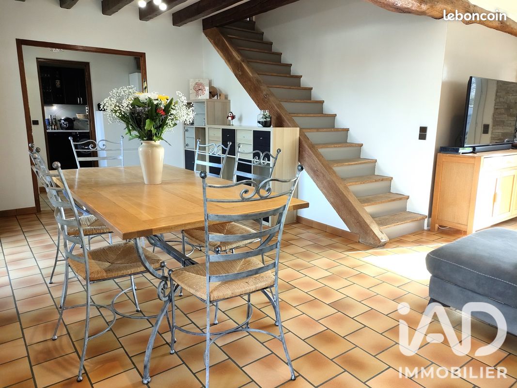 Maison 5 pièces 117 m² · à Cannes-Écluse · 117 m² · 260 000 €