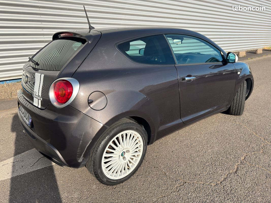Alfa romeo MITO 1.4 MPI 78ch junior 1ère main - climatisation (image 4)