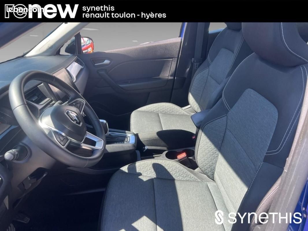 Renault Captur E-Tech 145 - 21 Business (image 8)