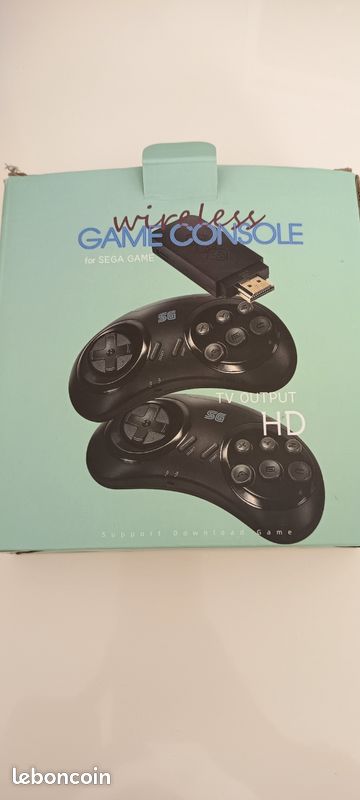 Game console (image 1)