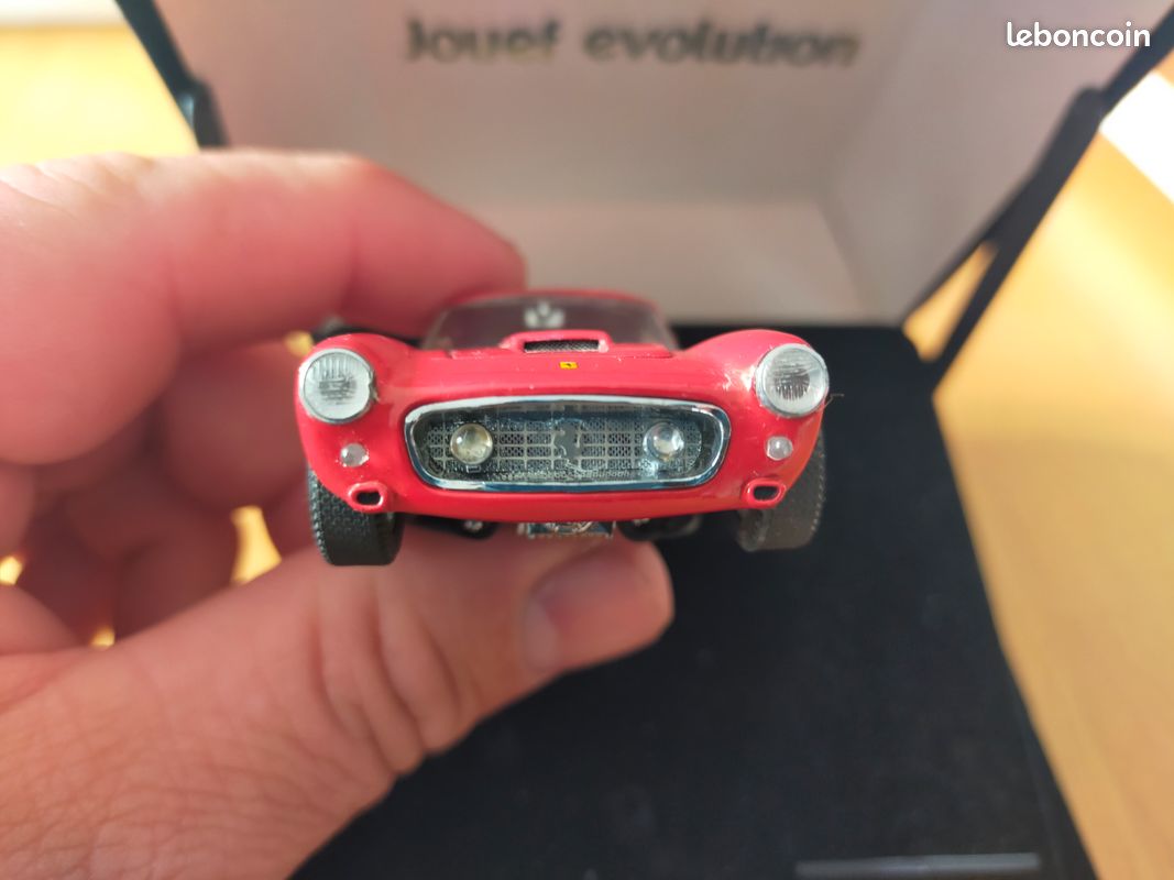 1/18 : Jouef Evolution Ferrari 250 Gt Berlinette 61 Sans 1/18 : Jouef Evolution Ferrari 250 Gt Berlinette 61 Sans