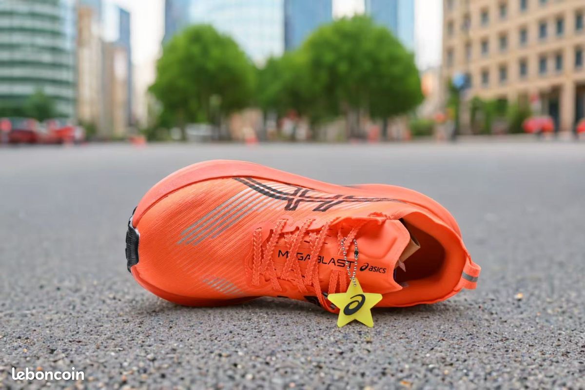 Asics Megablast Ekiden FF Turbo 2 Vert (image 4)