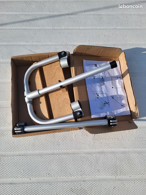 Disponible paire de BANQUETTES , repliables pour balcon de poupe. Prix unité (image 2)