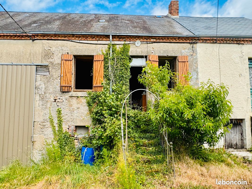 Maison 1 pièce 52 m² · à Saint-Sébastien · 52 m² · 35 000 €