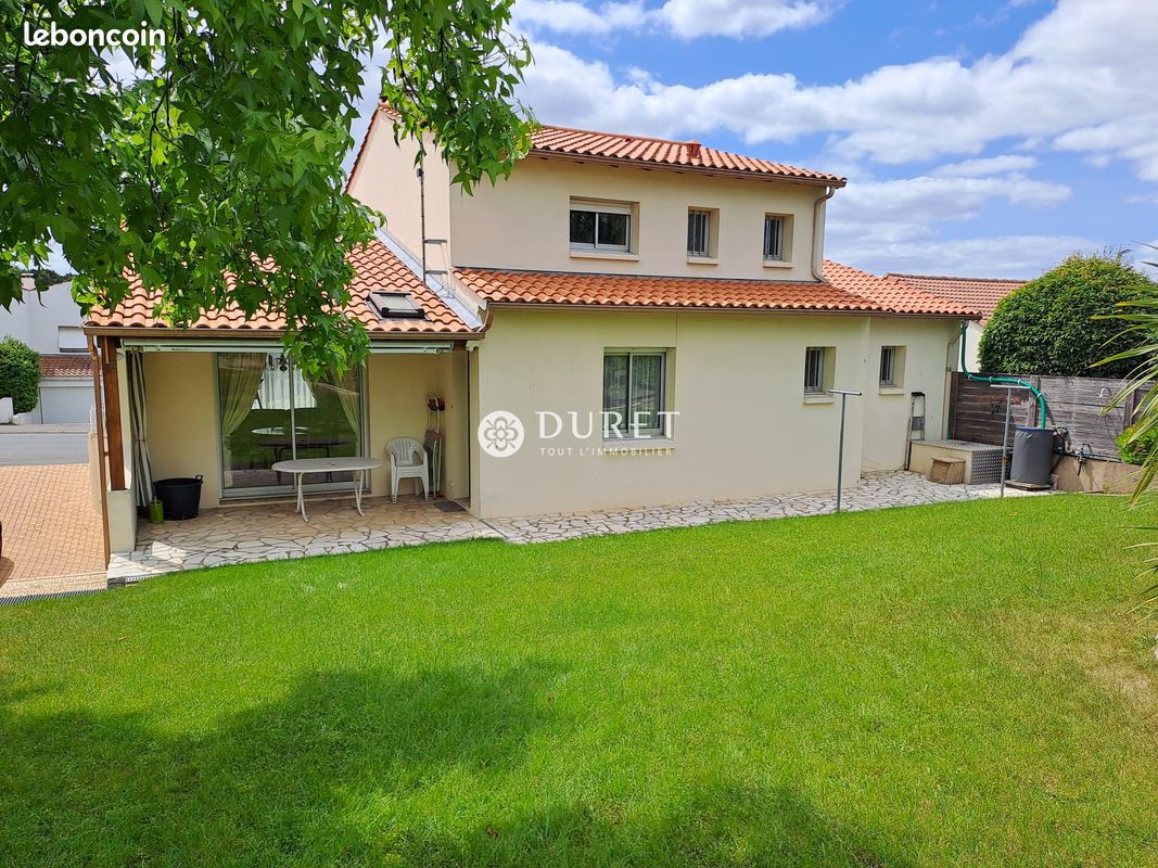 Maison 7 pièces 150 m² · à La Roche-sur-Yon · 150 m² · 339 900 €
