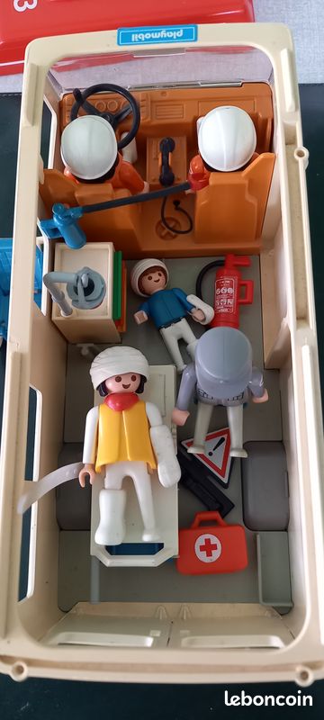 Playmobil Ambulance Vintage 3456 (image 5)