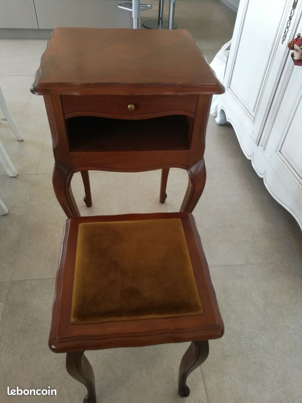 Table telephone avec siege (image 2)
