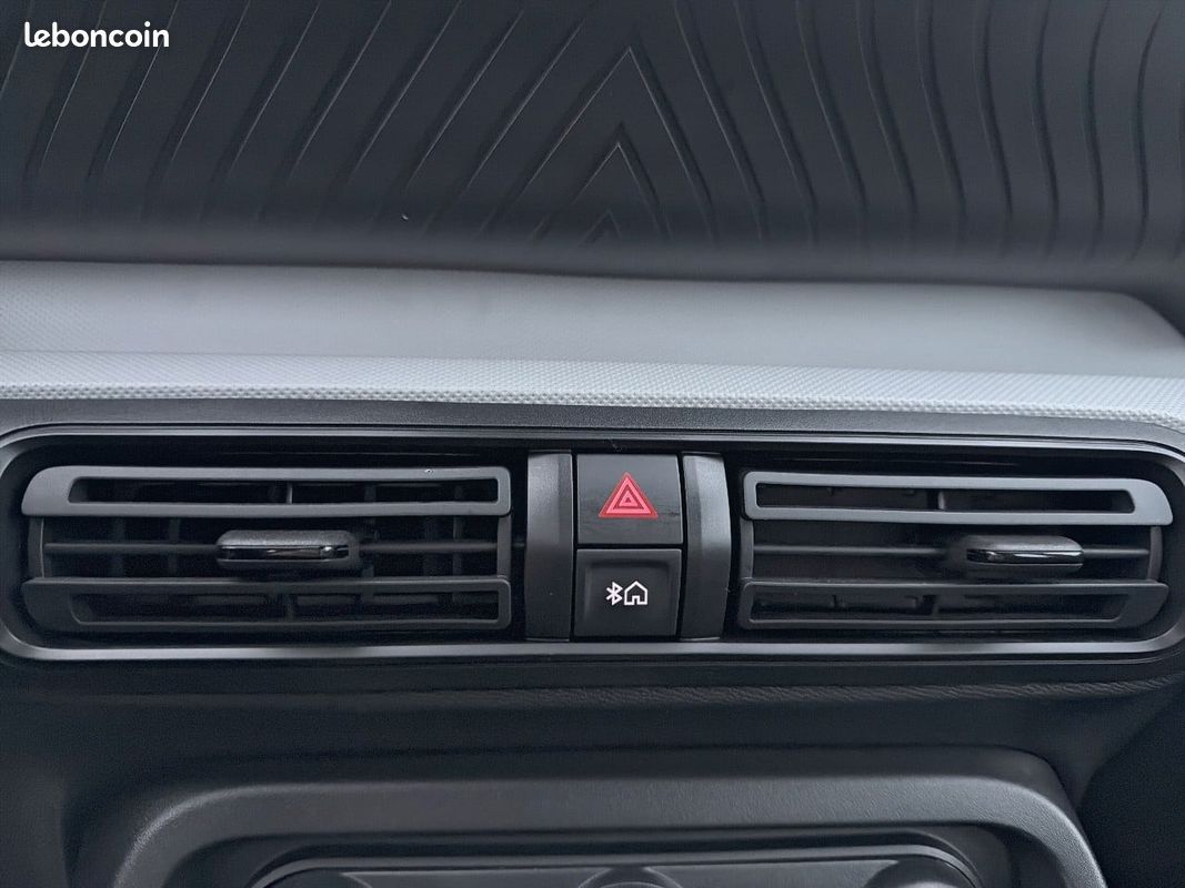 CITROEN C3 Turbo 100 ch Manuelle You (image 18)