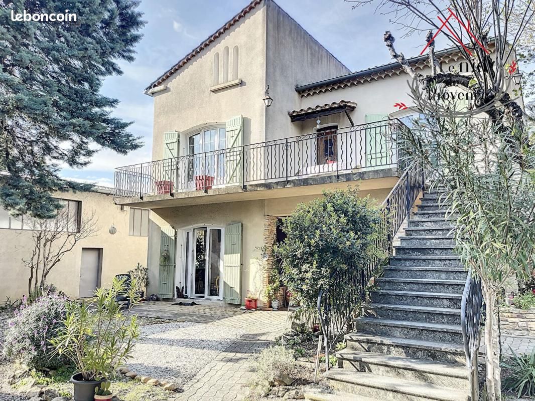 Appartement 4 pièces 99 m² · à Orange · 99 m² · 138 000 €