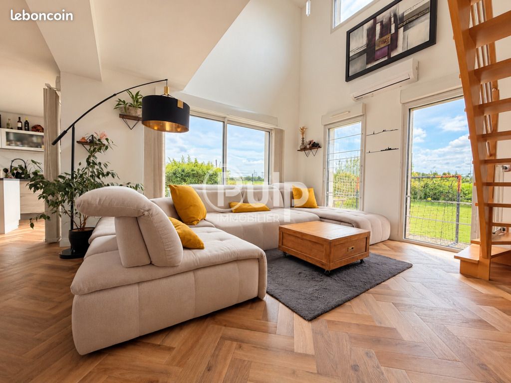 Maison 8 pièces 145 m² · à Bailleul-Sir-Berthoult · 145 m² · 388 500 €