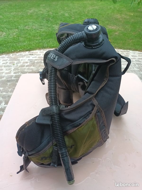 Gilet de plongée (image 2)