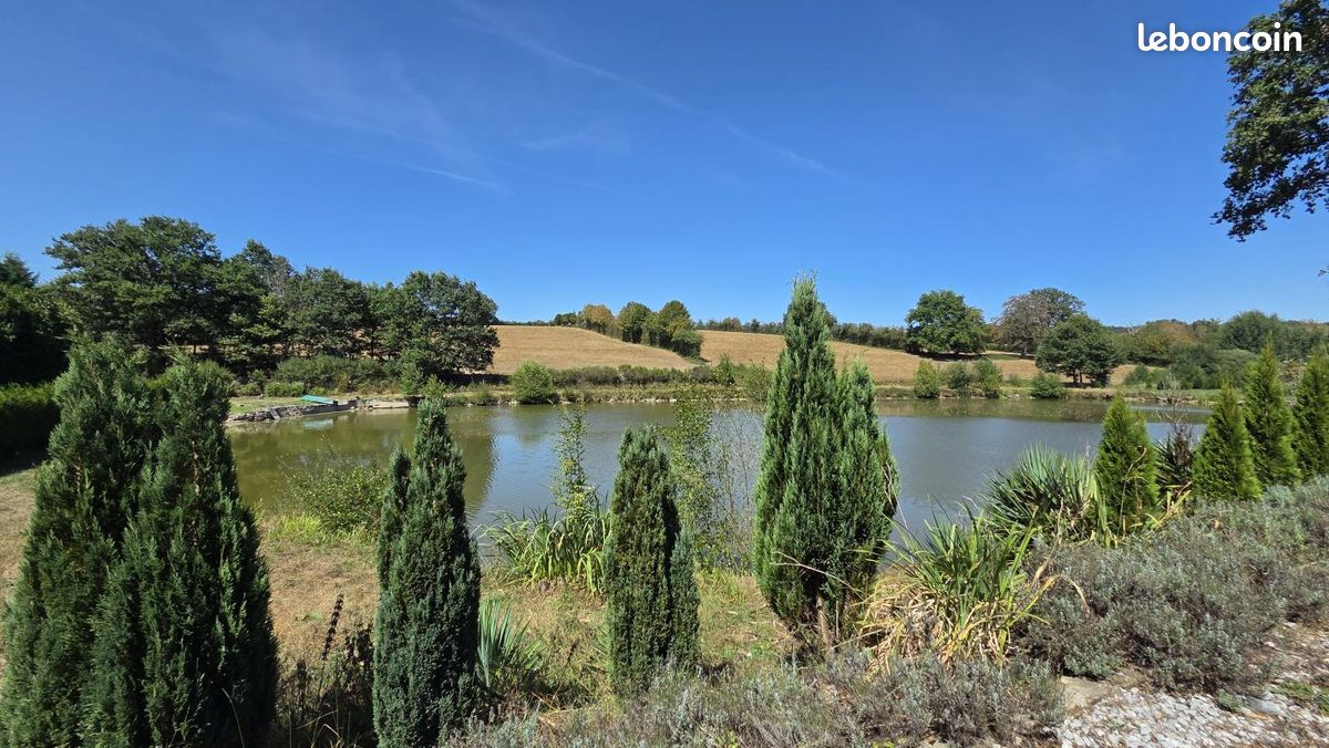 Terrain 9 982 m² Anor · 97 000 €
