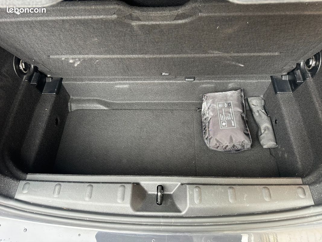 Mini cooper s 2.0 l greenwich / toit ouvrant / apple carplay / pneus avant neuf (image 17)