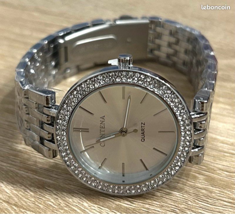 Montre Femme Argentée Avec Bracelet Strass - Mouvement Quartz, Neuf Sans étiquette