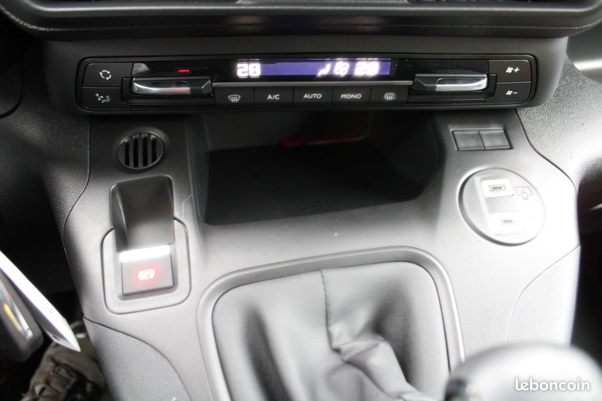 Fiat DOBLO AFFAIRE "5 PLACES" XL HDI 100 CV GPS VIA CAMÉRA FULL LED I-COKPIT TVA=19875E HT (image 14)