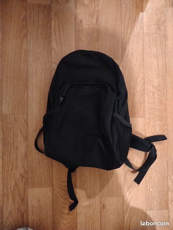 Petit sac a dos noir (image 4)