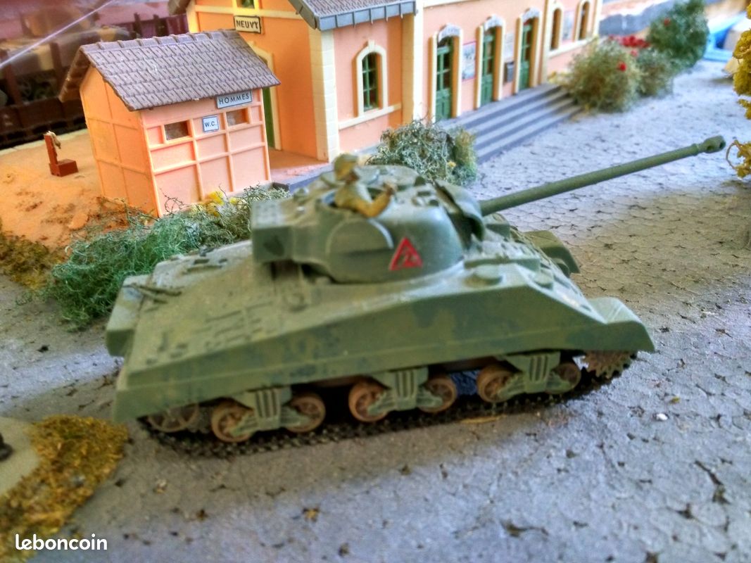 Char américain maquette 1/72 Sherman (image 3)