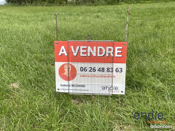 Terrain 2590 m² MARTAIZE