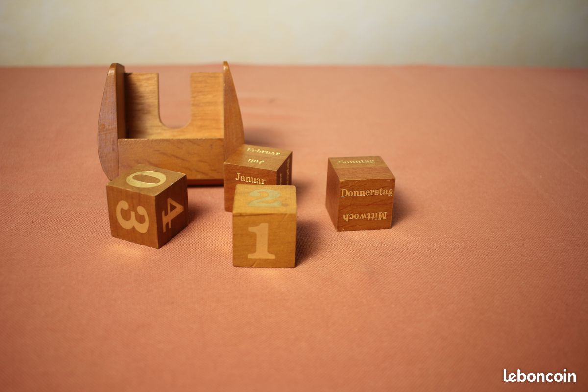 Calendrier Perpétuel En Bois Combi Van VW Vintage - Coco Papaya - Déco Rétro Sur Le Thème Du Surf
