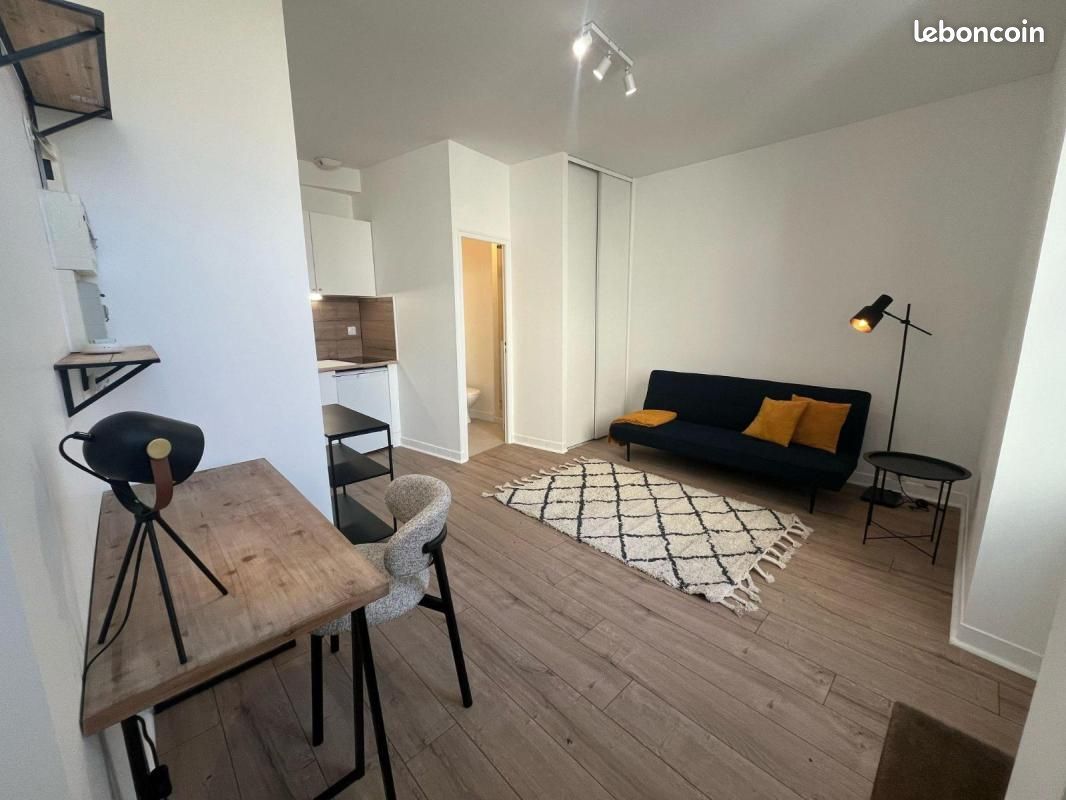 Appartement 1 pièce 18 m² · à Angers · 18 m² · 549 €