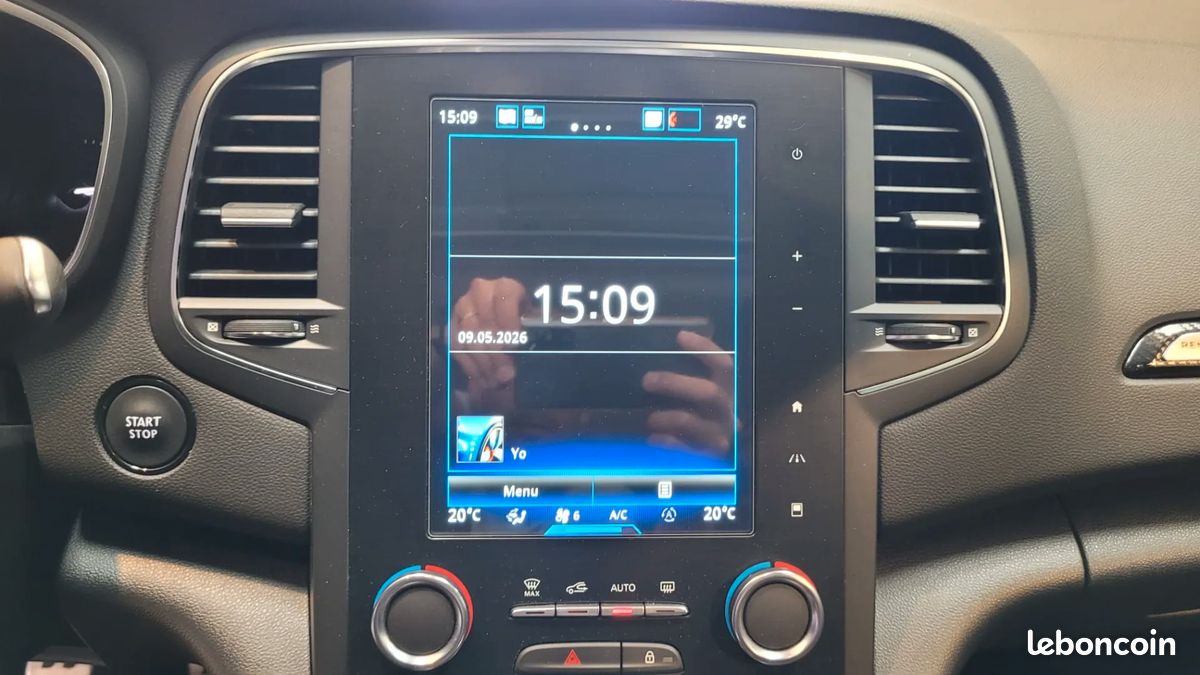 RENAULT Megane 1.8 300ch RS Trophy - 2019 - 48 872 km - CarPlay - Toit ouvrant - Boite mécanique (image 17)