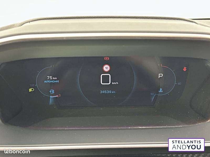 Peugeot 208 PureTech 100 S&S EAT8 Allure Pack (image 21)