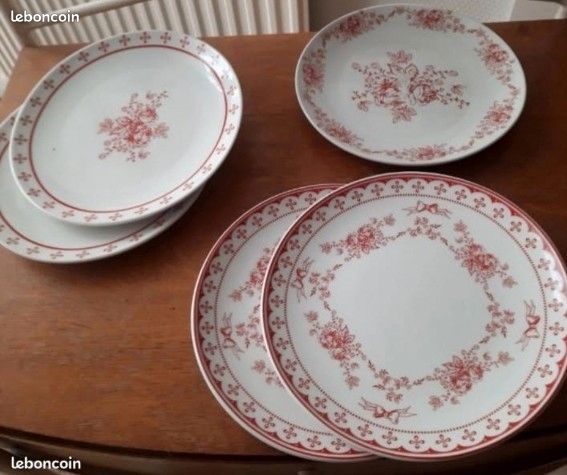 Lot de 5 assiettes Royal Boch Belgium Décor floral rouge (image 1)