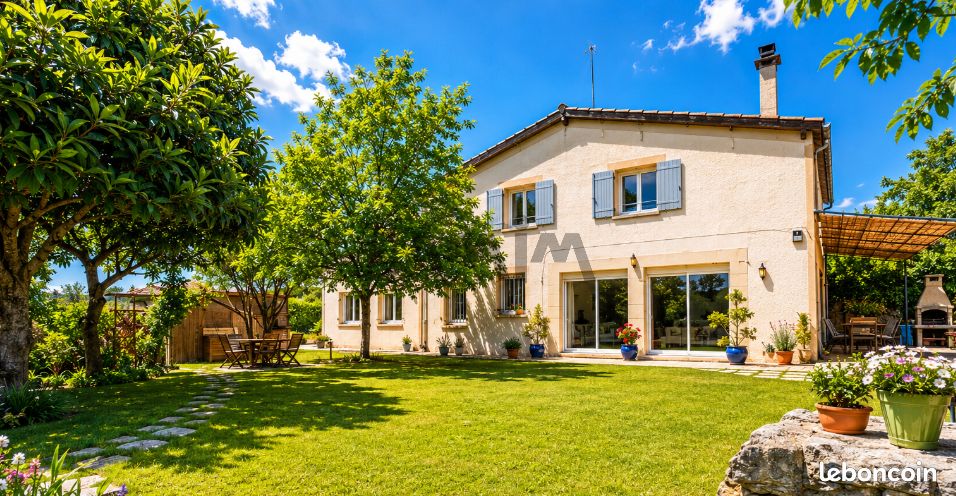 Maison 7 pièces 183 m² · à Quissac · 183 m² · 385 000 €