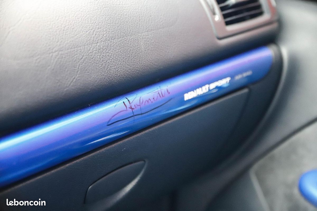 RENAULT CLIO 3.0i V6 RS V6 PHASE 2 (image 17)