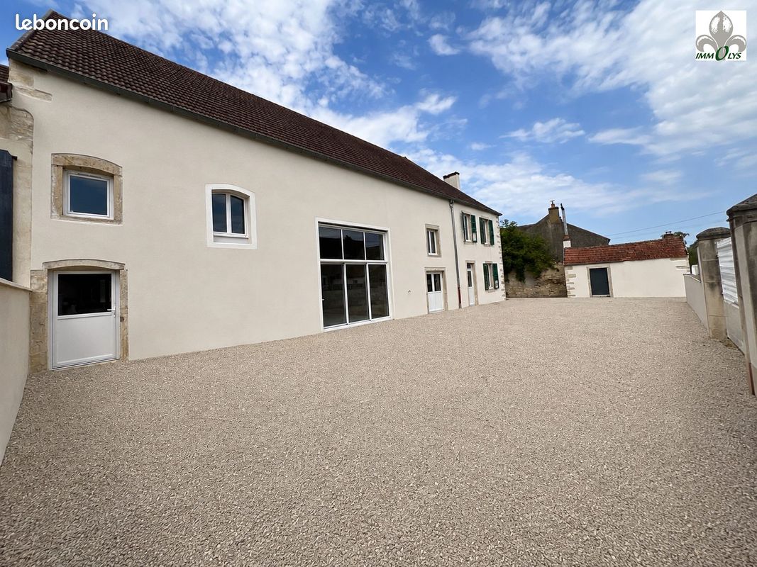 Maison 4 pièces 77 m² · à Demigny · 77 m² · 99 000 €