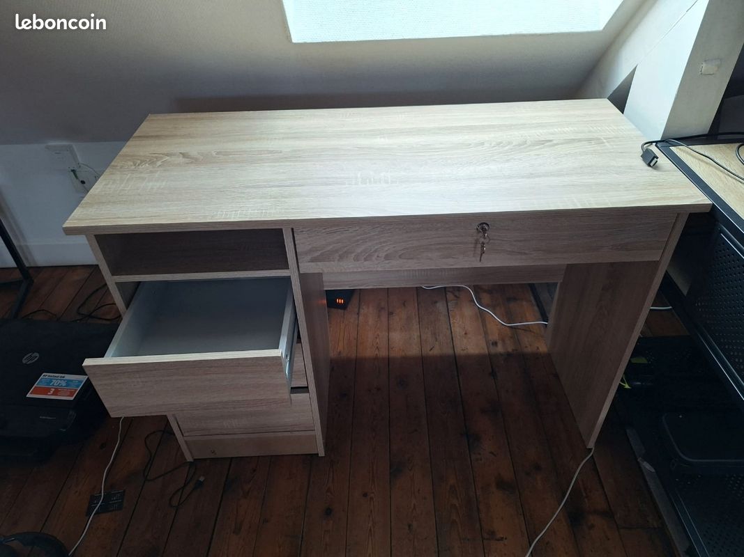 Bureau (image 4)