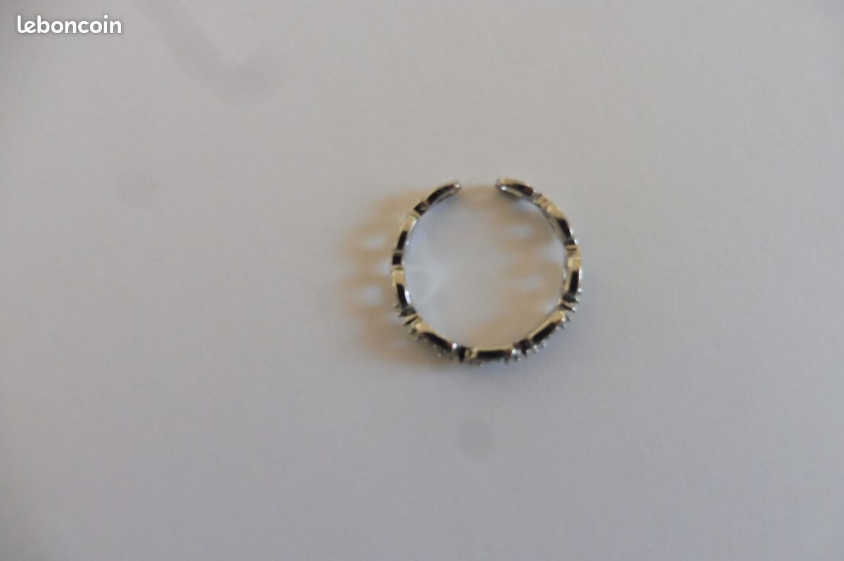 Bague Ouverte Fleur Métal Doré Cristaux 5721585 - Swarovski