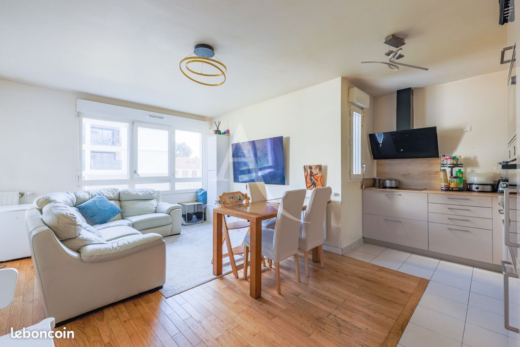 Appartement 4 pièces 79 m² · à Romainville · 79 m² · 480 000 €