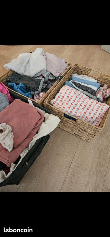 Lot de vêtements (image 1)