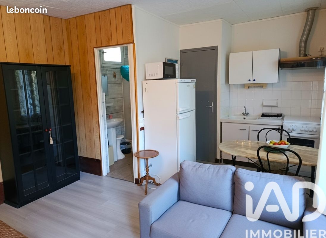 Propriété 8 pièces 245 m² (image 19)