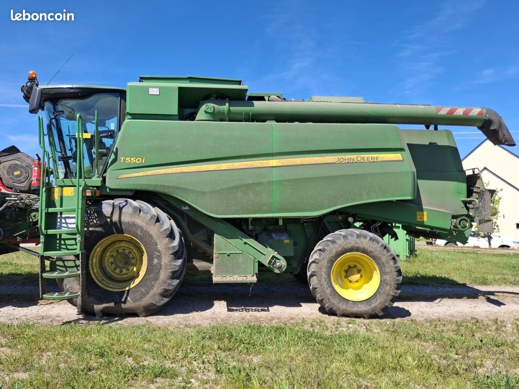 John Deere T550I (image 2)