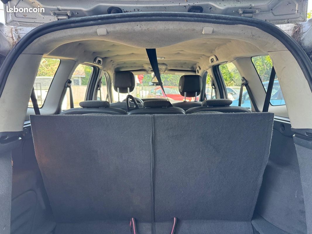 RENAULT SCENIC III dCi 130 FAP Dynamique Euro 5 7 PLACES (image 6)