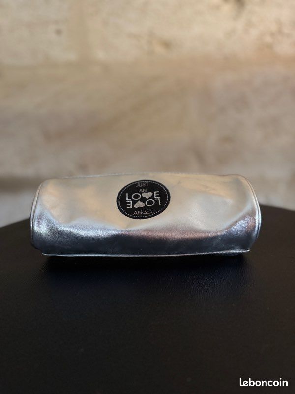 Sac à dos argenté + trousse assortie – Prêt pour une rentrée 2026 pleine de style (image 7)