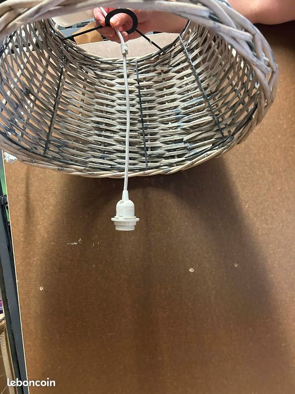 Suspension (image 2)