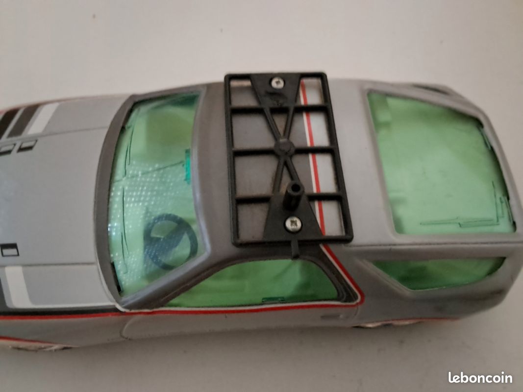 Ancienne Porsche en tôle Joustra ́928 (image 4)