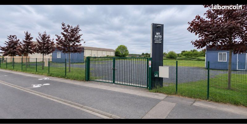 Terrain professionnel divisible dès 1 000 m² + bureau – Montdidier · 1 000 €/mois