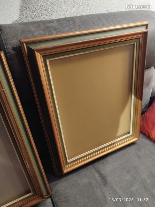 Deux cadres vintage en bois avec plaque en verre (image 13)