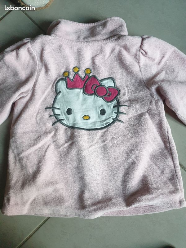 Pull polaire en bon état taille 5 ans idéal ski (image 3)