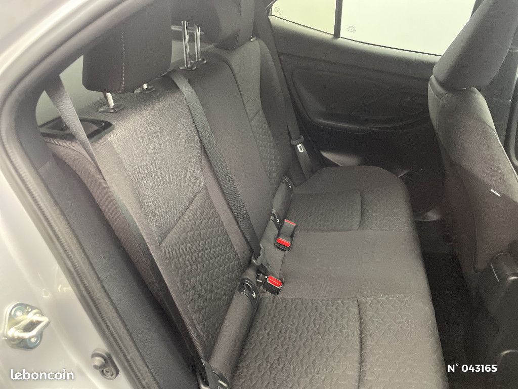 Toyota Yaris Cross HYBRIDE 116h 2WD Design (image 11)