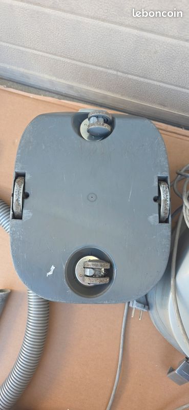 Aspirateur NILFISK GS 90C (image 6)