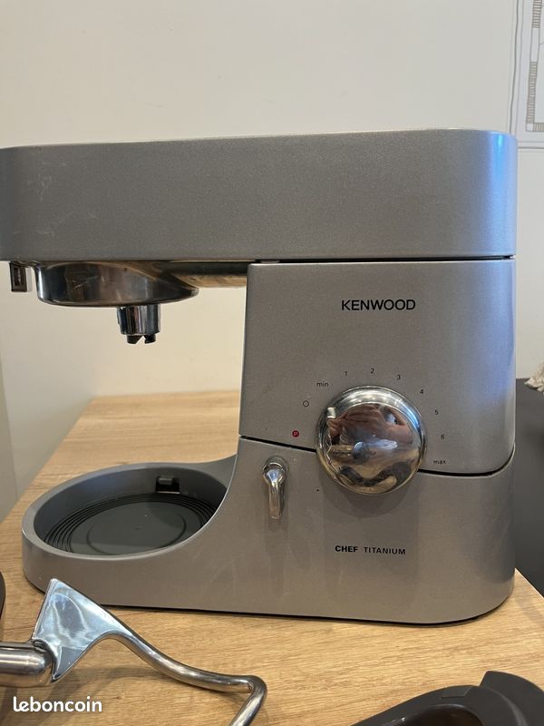 Test Robot-pâtissier Titanium Chef Baker XL : le meilleur rapport