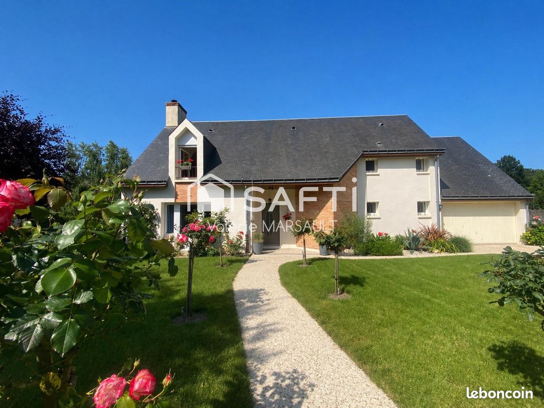 Maison 6 pièces 185 m² · à Luynes · 185 m² · 458 000 €