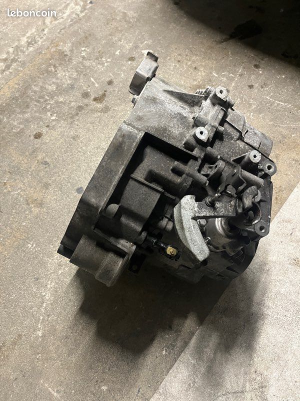 Boite de vitesse MAN TGE Volkswagen Crafter 2.0 tdi 140 Cv Type : RHE (image 2)